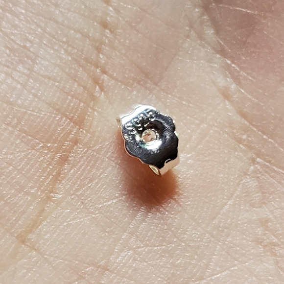 NWOT Silver Ankh Cross Stud Earrings - Picture 13 of 13